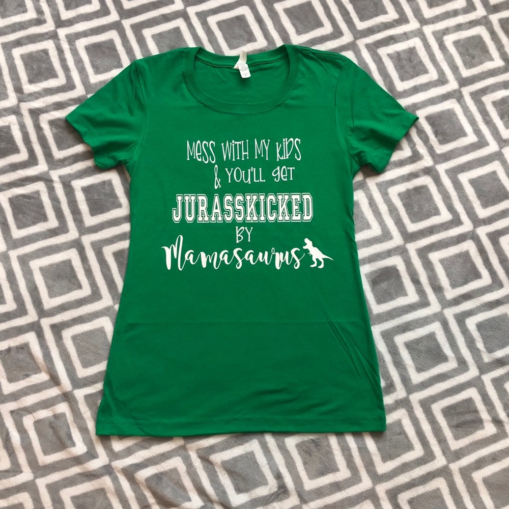 NEW mamasauras shirt